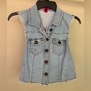 Tinseltown - Cropped jean vest with raw edges - size M